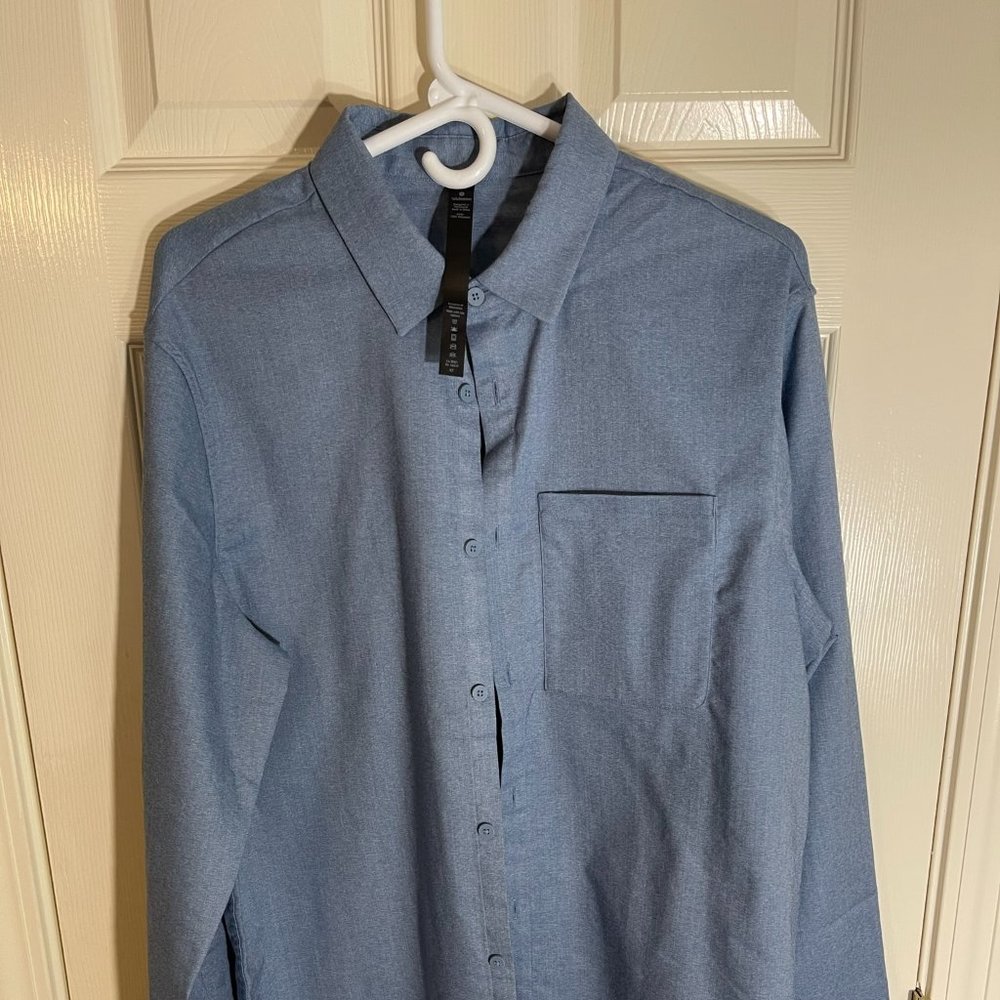 Lululemon LS Shirt Denim Size L. EUC.